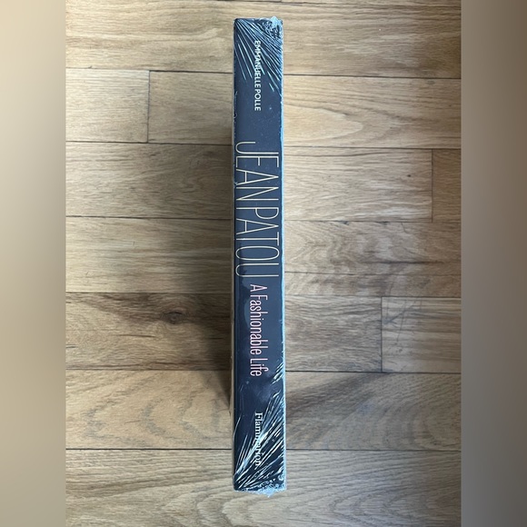 Jean Patou A Fashionable Life Book by Emmanuelle Polle - Picture 2 of 6